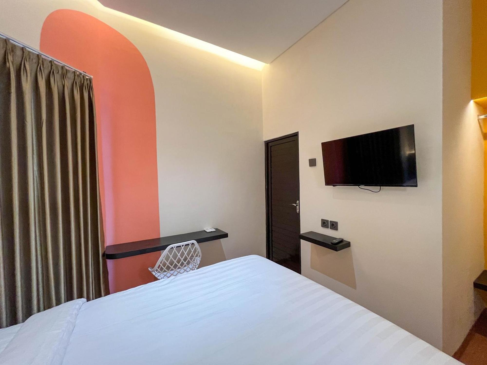 Sans Hotel Premiere Majapahit 三宝垄 外观 照片