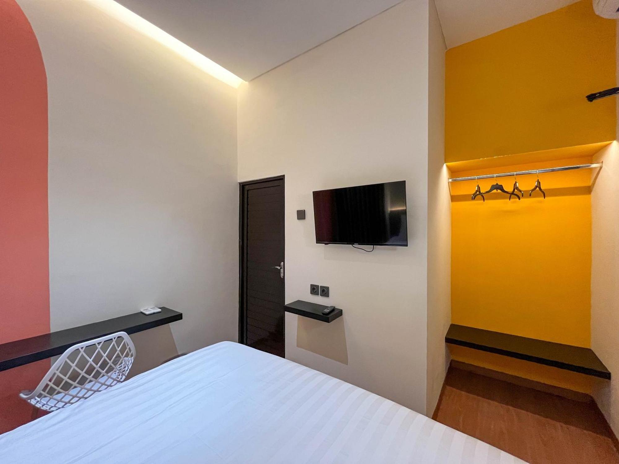 Sans Hotel Premiere Majapahit 三宝垄 外观 照片
