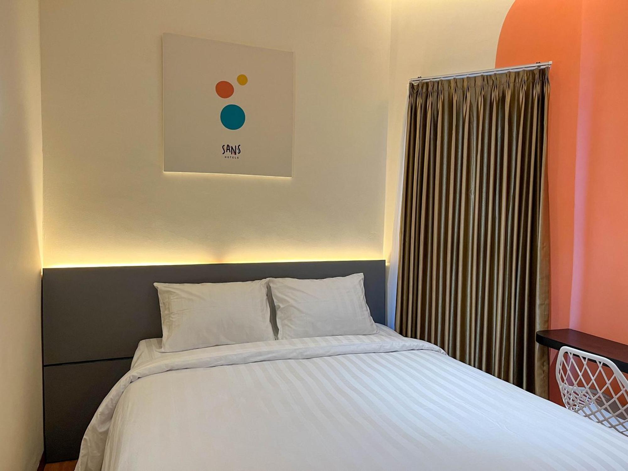 Sans Hotel Premiere Majapahit 三宝垄 外观 照片