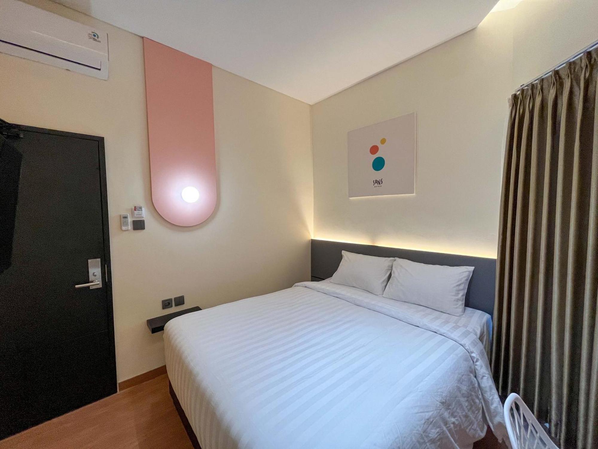 Sans Hotel Premiere Majapahit 三宝垄 外观 照片