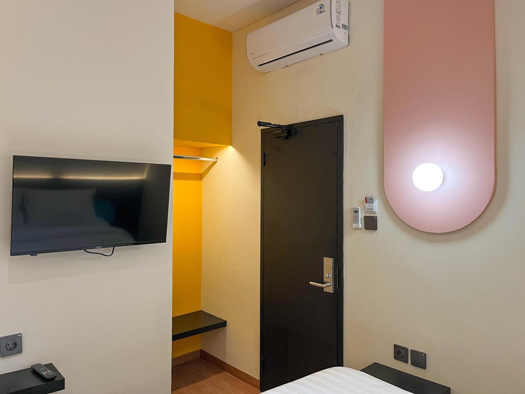 Sans Hotel Premiere Majapahit 三宝垄 外观 照片