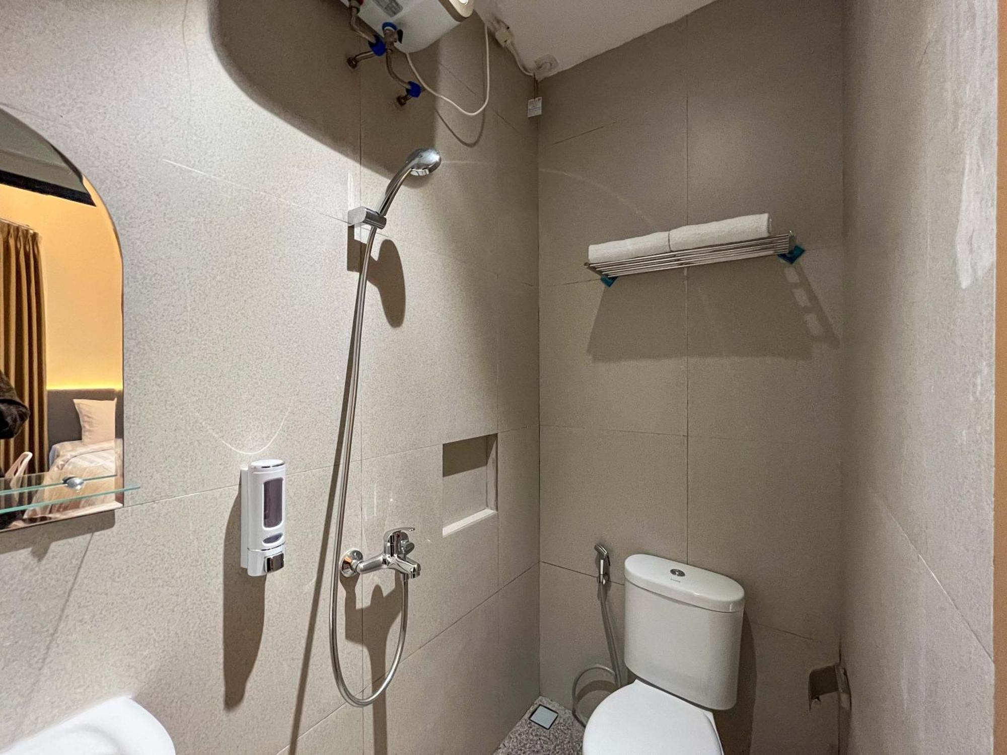 Sans Hotel Premiere Majapahit 三宝垄 外观 照片