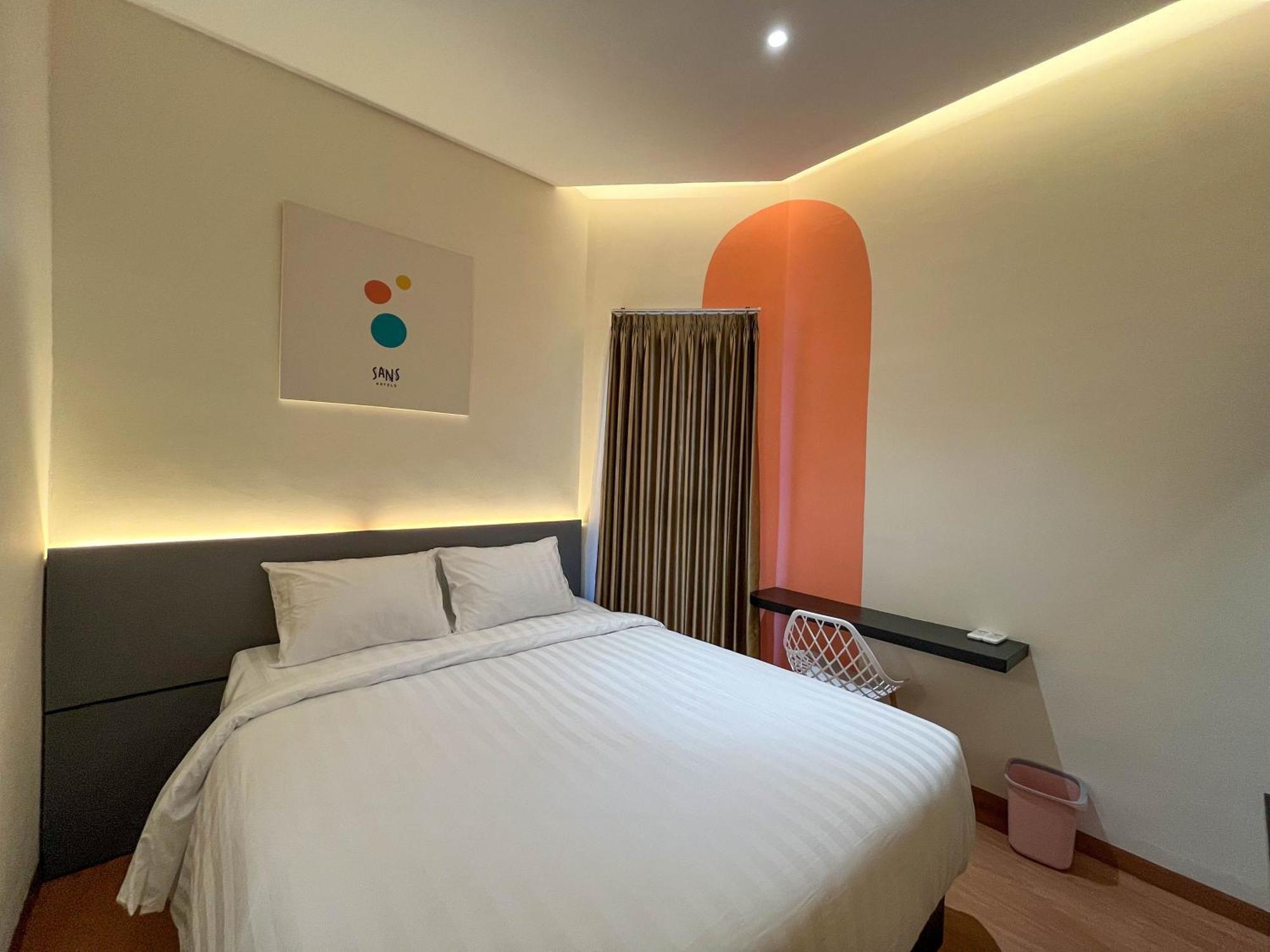 Sans Hotel Premiere Majapahit 三宝垄 外观 照片